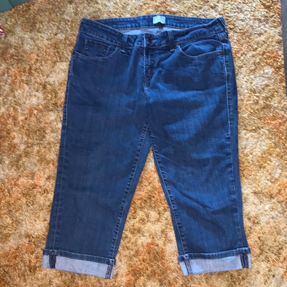 Levi’s San Francisco capris - Picture 1 of 9